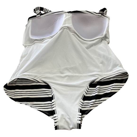 Catalina Black & White Striped One-piece Plus Size Swimsuit - Size 2x - Picture 4 of 6